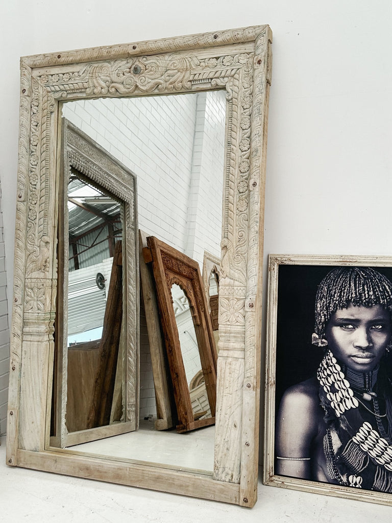 Chalky Bleach Detailed Mirror - BHM Home